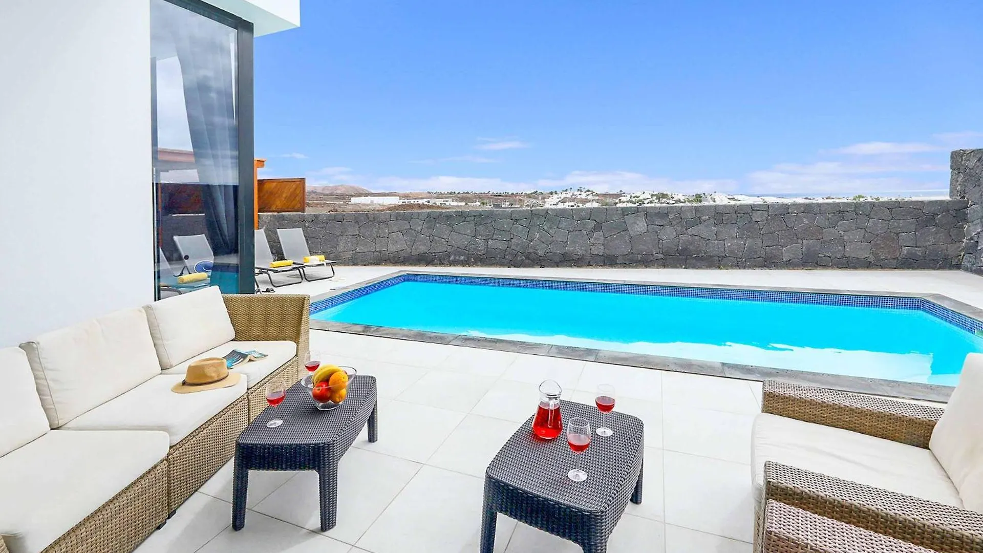 Villa Bernadette Puerto del Carmen  0*, Puerto del Carmen (Lanzarote)